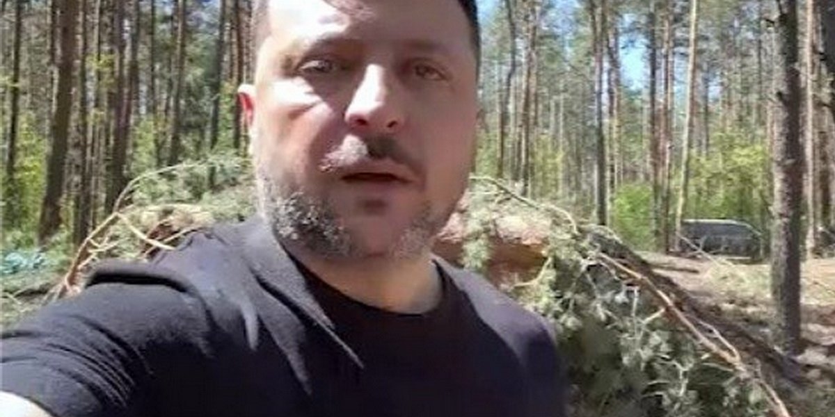 Зеленский приехал на фронт и сделал новое заявление о перемирии. Чего ждать от Киева на 9 Мая?