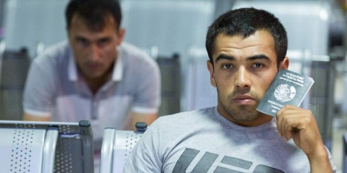 Гастарбайтеров из Таджикистана начнут штамповать по российским лекалам ещё до вылета