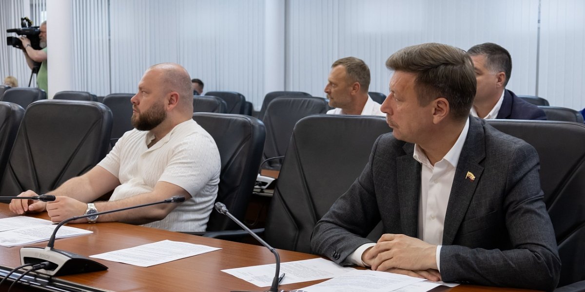 В Краснодаре прошло еженедельное заседание депутатов городской Думы