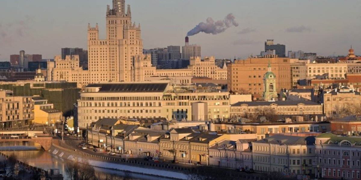 Фейков боитесь или правды? Москва ввела штрафы за съёмку последствий атак дронов