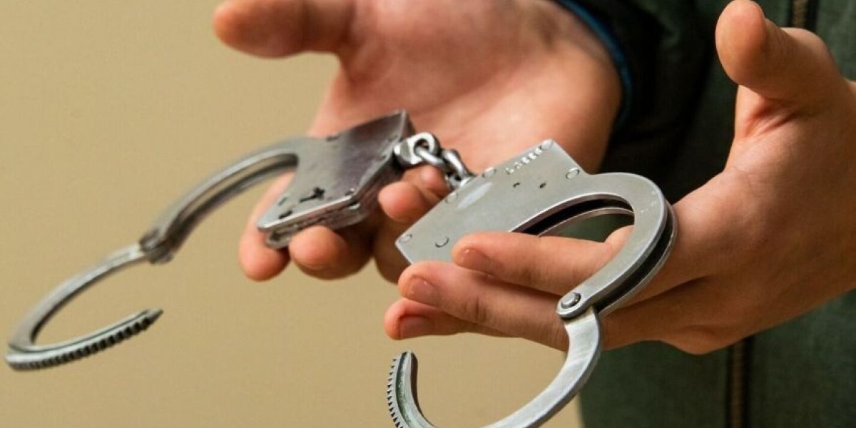 Подростки с молотками атаковали РКН. Чернигов и Сумы войдут в состав РФ. Россия у грани Майдана: главное к 21:00