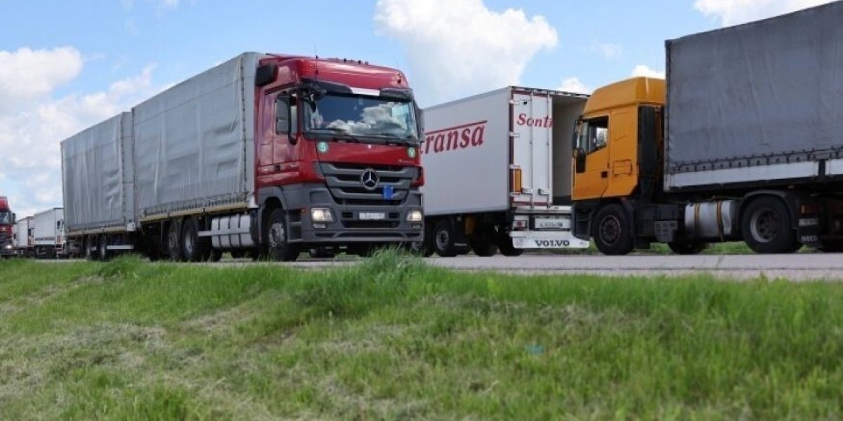 Борьба с контрабандой или вредительство? Россия ставит барьер белорусским товарам