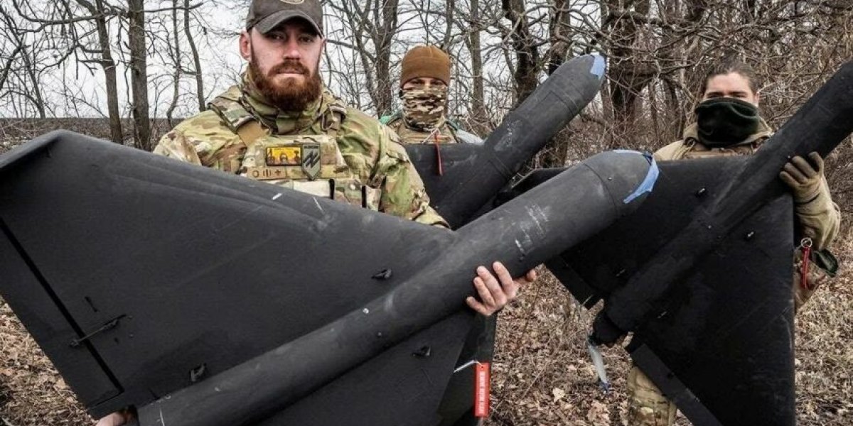 Новая угроза для России! Враг нашёл способ обойти российскую ПВО. Украинцы запускают дрон-камикадзе с аэростата на 8 км
