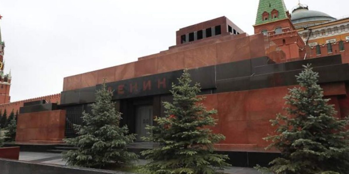 &laquo;Они лишь унижают граждан и раскалывают общество&raquo;: в Госдуме обратились к президенту и партии власти