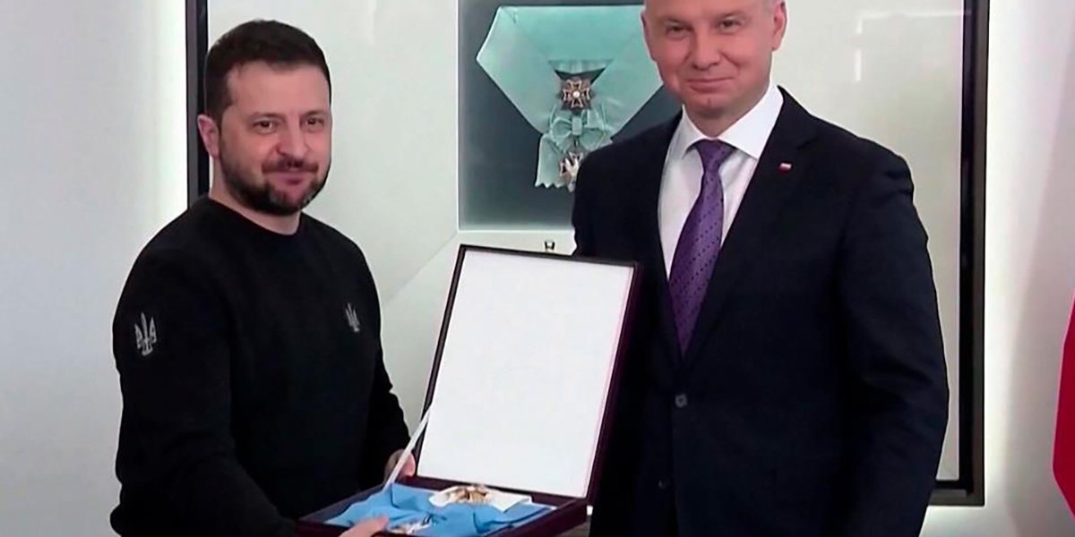 Скандал: вслед за Зеленским от высшей награды Польши отказались сразу три экс-президента Украины