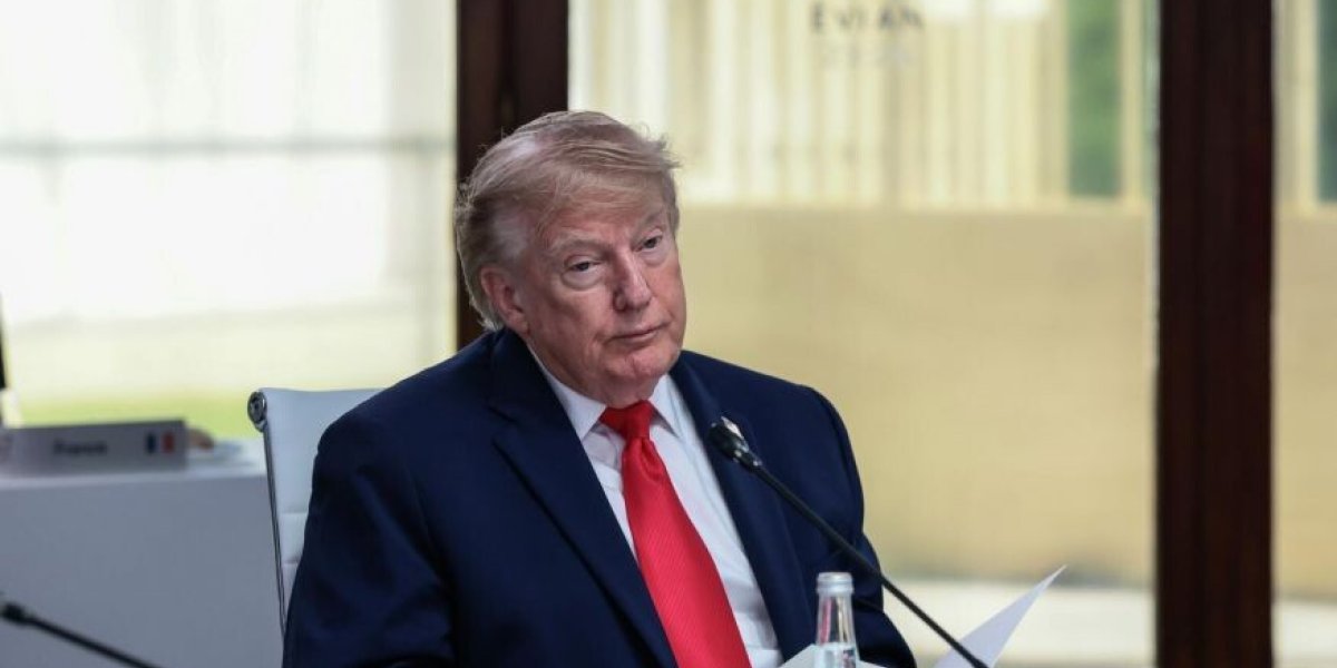 &laquo;Я хотел убедиться, что цена не нефть остается низкой&raquo;: Трамп готов вернуть санкции против России