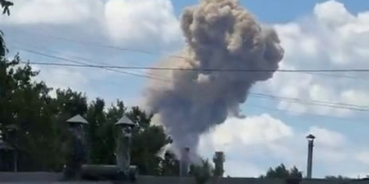 Российские войска нанесли мощный удар по Павлоградскому механическому заводу Российские войска нанесли мощный удар по Павлоградскому механическому заводу