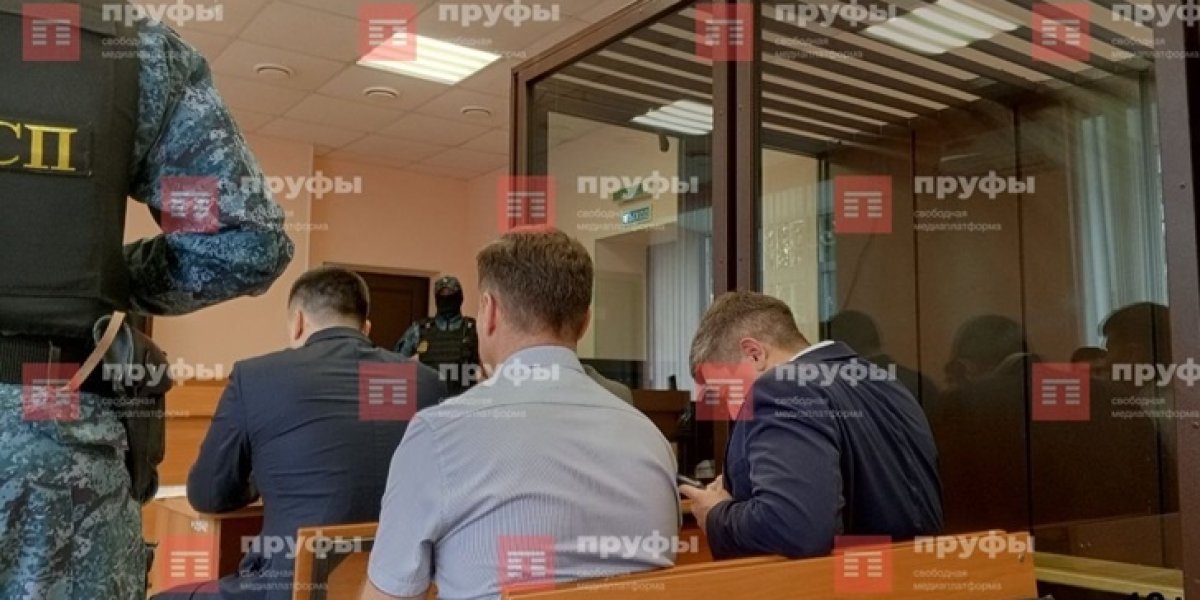 Суд оставил мэра Уфы Ратмира Мавлиева под домашним арестом и открыл его связь с другими уголовными делами