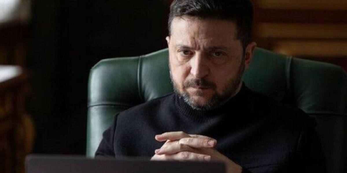 Кошмар в Кронштадте. После налёта Зеленского горят склады, людей эвакуируют, фестиваль отменён &mdash; это было лишь начало?