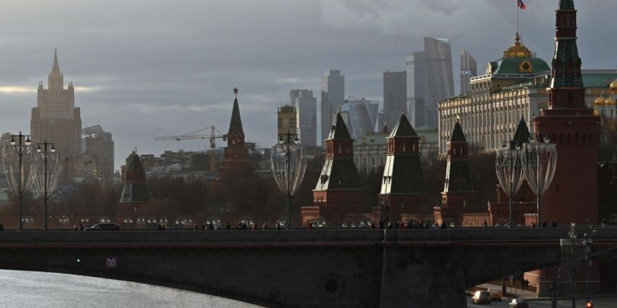 &laquo;Шестая колонна неожиданно призвала Кремль к поражению. Наступают времена очень суровых решений&raquo;: эксперт