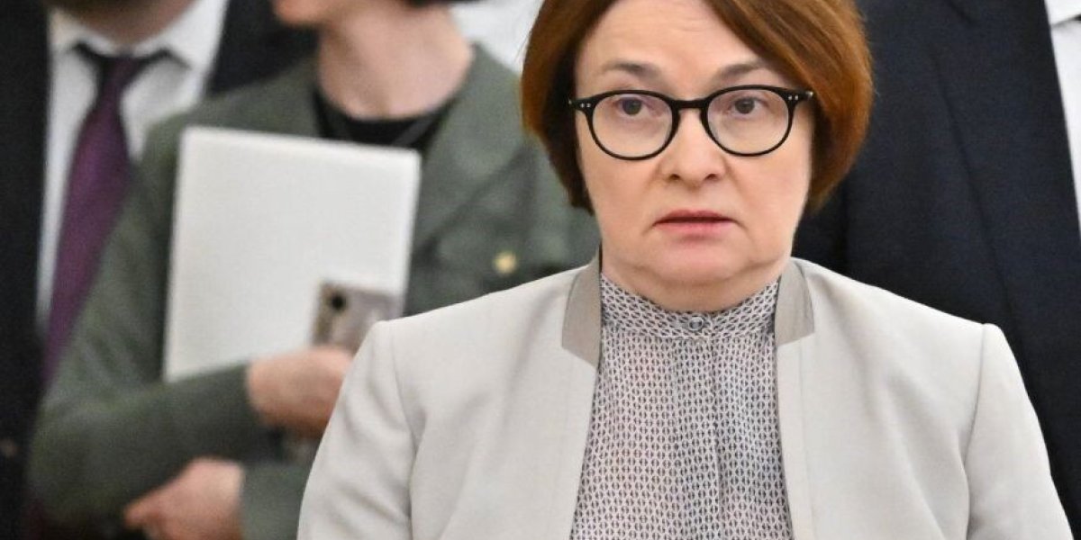 Два министра рассмеялись при упоминании Набиуллиной &mdash; что за этим стоит?