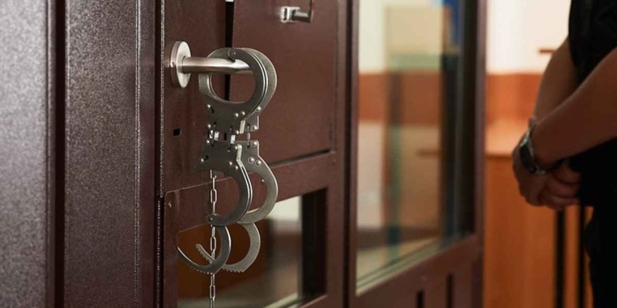 В Казани приговорили сына экс-прокурора Татарстана за взятку