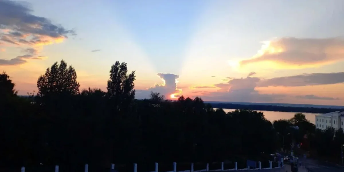 Взрывы в Саратове и Энгельсе сегодня 16.07.2026: что случилось ночью, последствия атаки БПЛА Взрывы в Саратове и Энгельсе сегодня 16.07.2026: что случилось ночью, последствия атаки БПЛА
