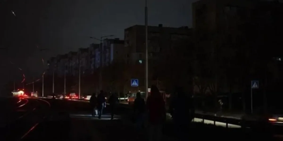 Взрывы в Симферополе сегодня, 11.07.2026: что случилось в Крыму ночью &mdash; атака БПЛА, работа ПВО, последствия