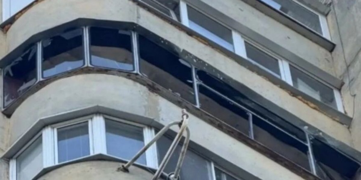 Опасный налет: дроны повредили дома и ранили людей в Курске и Белгороде