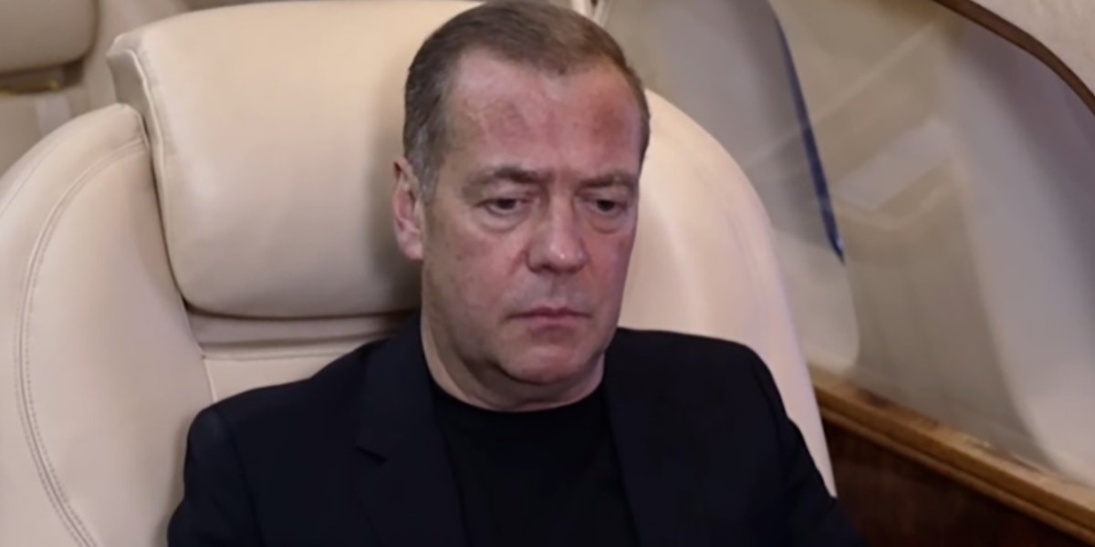 Медведев заявил о «термоядерном оружии» Ирана и риске блокировки мировых поставок через проливы Медведев заявил о «термоядерном оружии» Ирана и риске блокировки мировых поставок через проливы
