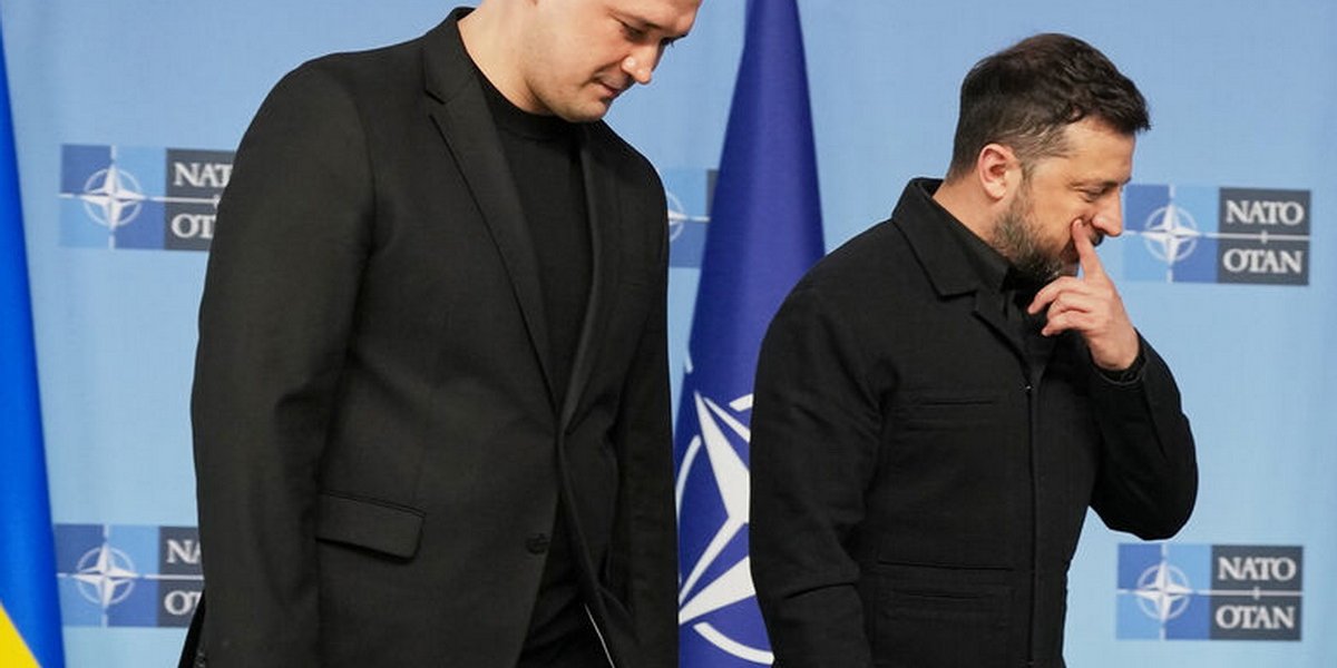 «Дедлайн — 18 августа»: Федоров поставил Зеленскому условие для возвращения в кресло министра обороны Украины «Дедлайн — 18 августа»: Федоров поставил Зеленскому условие для возвращения в кресло министра обороны Украины