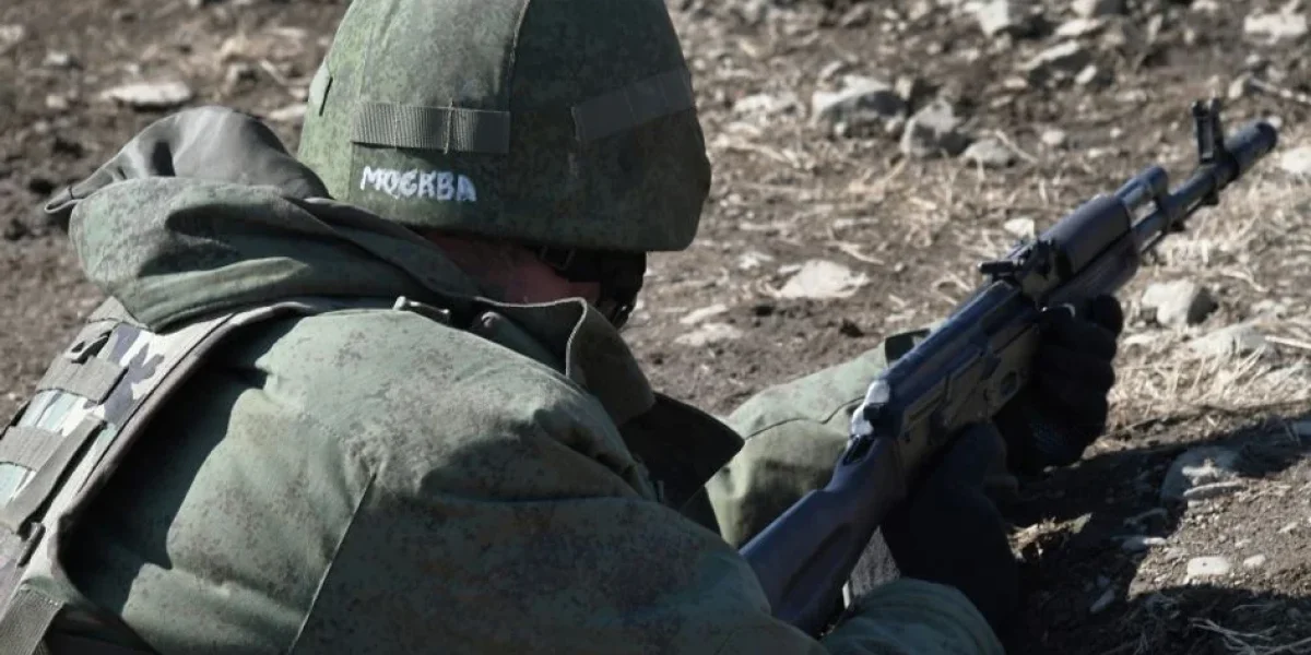 Без обеих ног прополз 10 километров до своих: военврач рассказала, как раненый боец СВО спас себя сам зимой в поле — «Я знал, куда иду» Без обеих ног прополз 10 километров до своих: военврач рассказала, как раненый боец СВО спас себя сам зимой в поле — «Я знал, куда иду»
