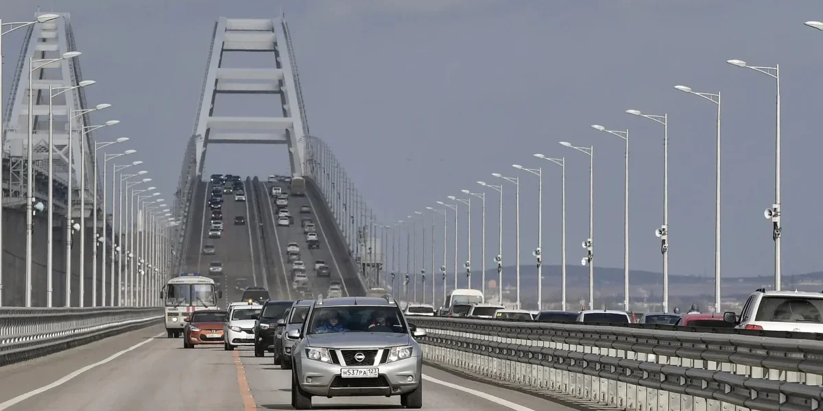 Обстановка в Крыму сегодня, 18.08.2026: атака БПЛА на Севастополь, взрывы, свет, топливо &mdash; безопасно ли ехать на отдых