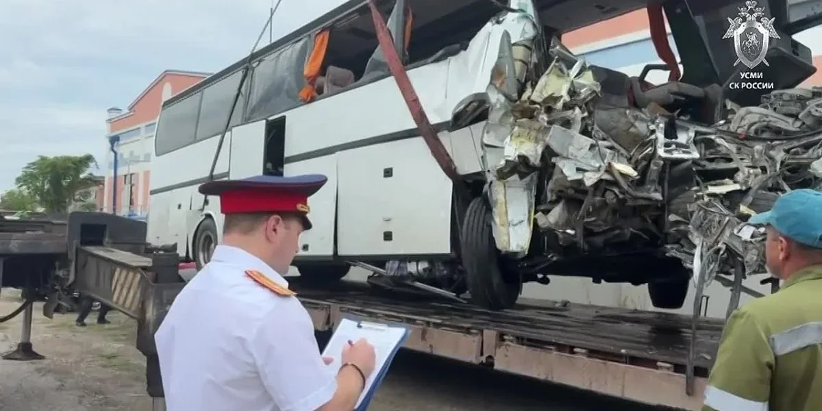 Шесть жизней оборвались на трассе «Кавказ»: автобус Грузия — Москва врезался в КамАЗ под Железноводском » Интересная Россия Шесть жизней оборвались на трассе «Кавказ»: автобус Грузия — Москва врезался в КамАЗ под Железноводском » Интересная Россия