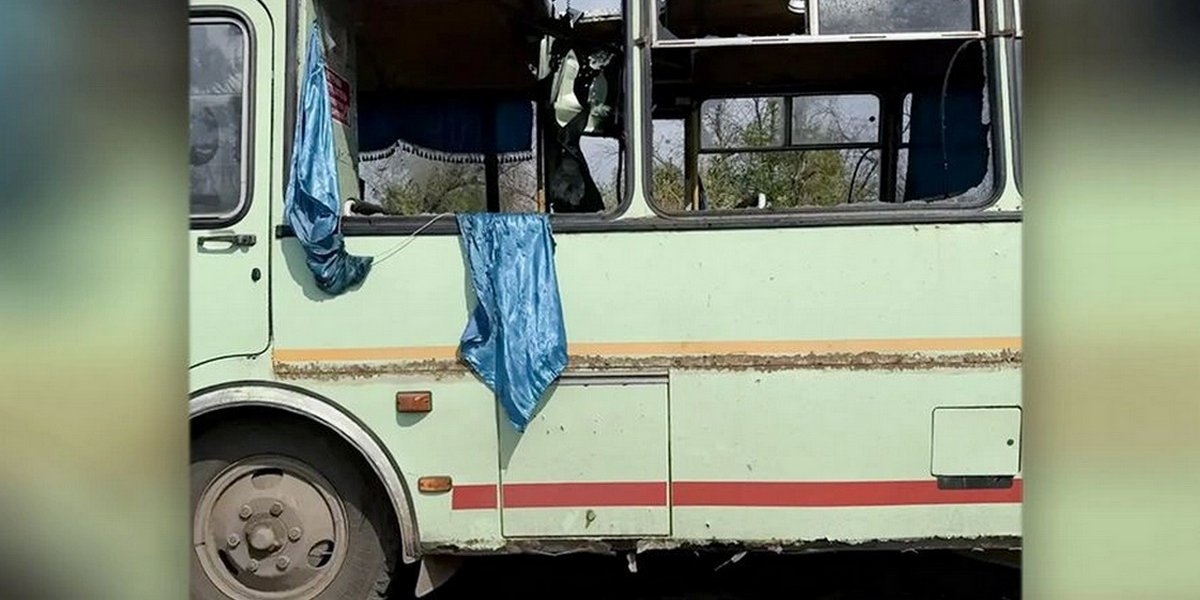 ВСУ ударили по автобусу &laquo;Лисичанск &mdash; Стаханов&raquo;: погибли девять пассажиров