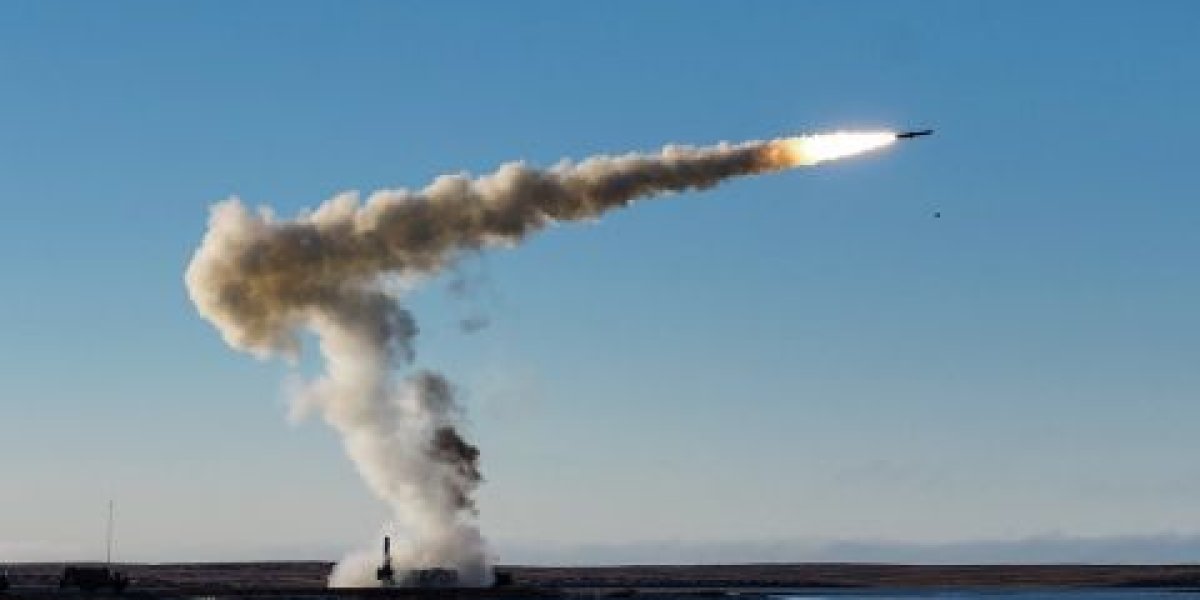 Российские военные разбомбили склад дальнобойных ракет «Фламинго» в Киевской области и другие объекты ВСУ Российские военные разбомбили склад дальнобойных ракет «Фламинго» в Киевской области и другие объекты ВСУ