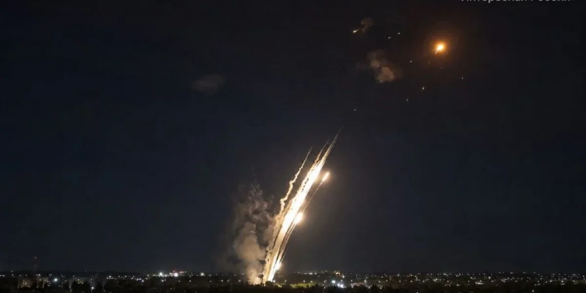 Более 70 БПЛА сбито над Ростовской областью в ночь на 27 августа: Каменск-Шахтинский и 8 районов, пожар в Шолоховском лесу Более 70 БПЛА сбито над Ростовской областью в ночь на 27 августа: Каменск-Шахтинский и 8 районов, пожар в Шолоховском лесу