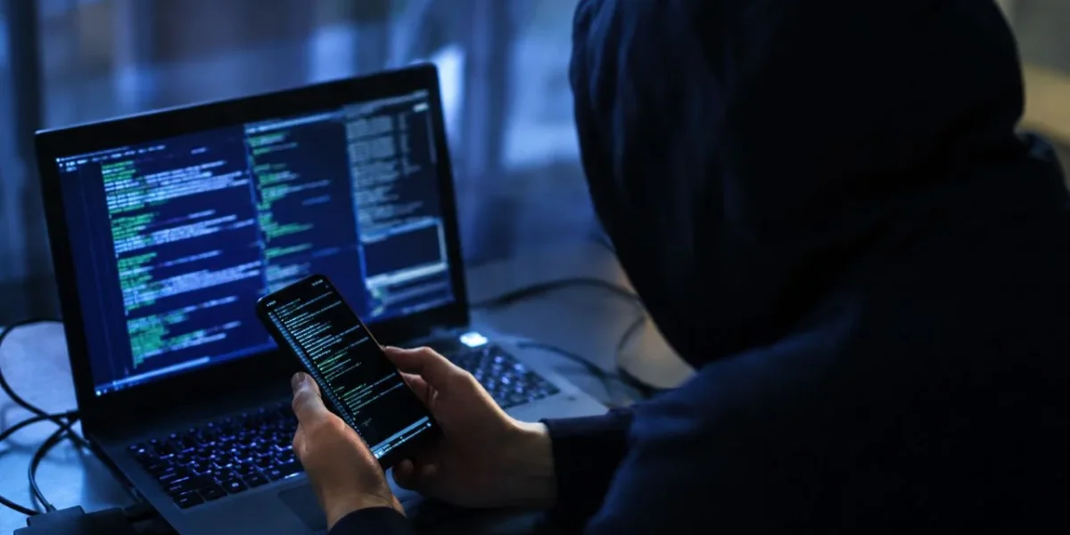 МВД предупредило россиян о поддельных VPN: мошенники получают доступ к банковским приложениям » Интересная Россия МВД предупредило россиян о поддельных VPN: мошенники получают доступ к банковским приложениям » Интересная Россия