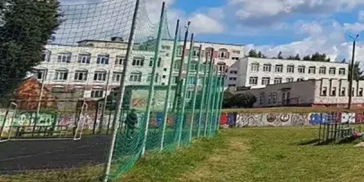 «Там человек горит, он инвалид»: ракета ВСУ ударила по жилому дому в Брянске 14 августа — погибший, семеро раненых, дело о теракте «Там человек горит, он инвалид»: ракета ВСУ ударила по жилому дому в Брянске 14 августа — погибший, семеро раненых, дело о теракте