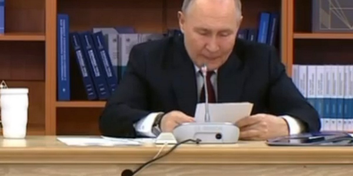 Глава ЦРУ покинул Москву — Путин подписал три закрытых указа: что известно о документах Глава ЦРУ покинул Москву — Путин подписал три закрытых указа: что известно о документах