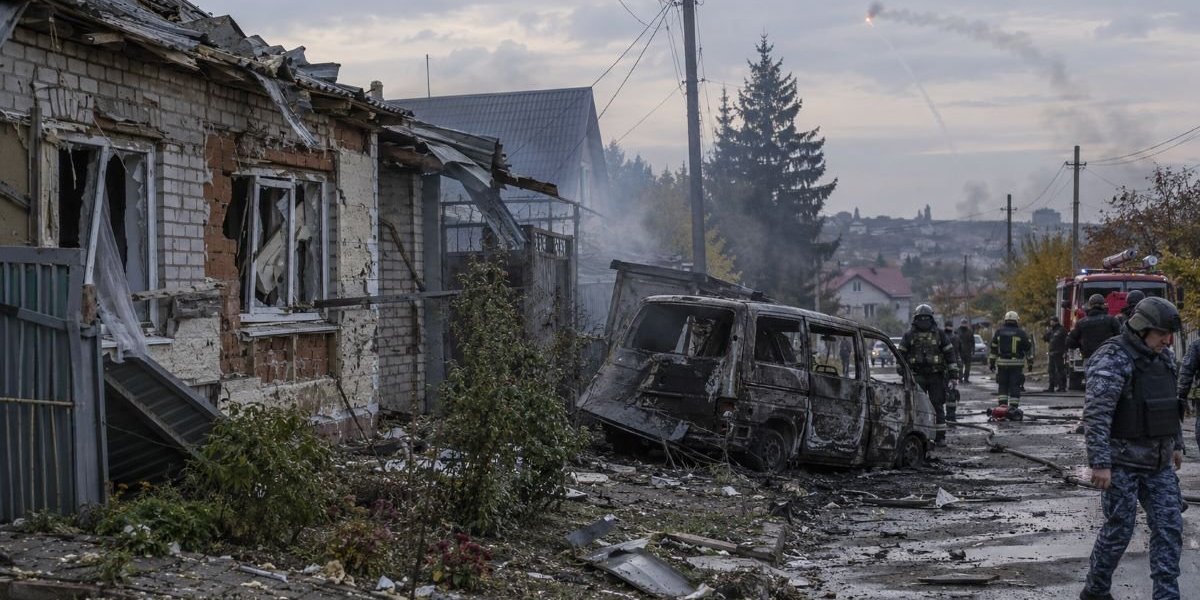 Атака БПЛА на Белгородскую область сегодня, 22 сентября 2026: есть раненые, повреждены дома и автомобили Атака БПЛА на Белгородскую область сегодня, 22 сентября 2026: есть раненые, повреждены дома и автомобили
