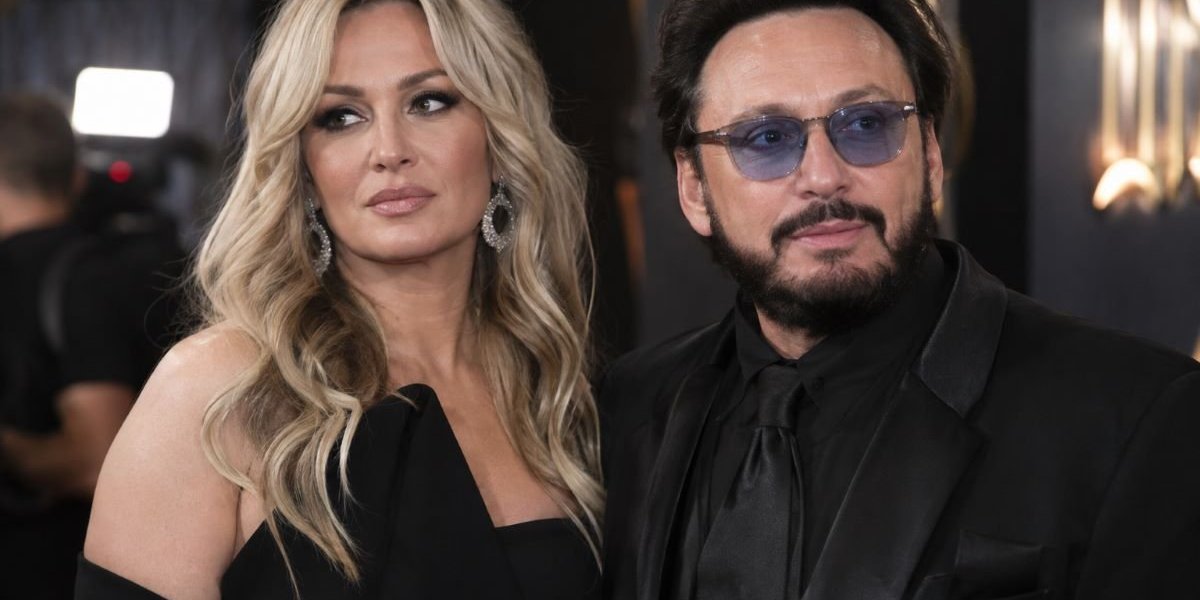Жена Стаса Михайлова Инна заявила о расставании с певцом: «человек-fake» и развод после 20 лет вместе Жена Стаса Михайлова Инна заявила о расставании с певцом: «человек-fake» и развод после 20 лет вместе
