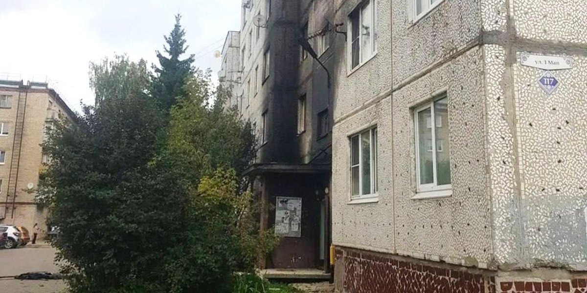 В Кубинке при падении БПЛА ранен 22-летний рабочий: осколок попал в бедро &mdash; что известно об атаке дронов на Подмосковье 3 сентября 2026