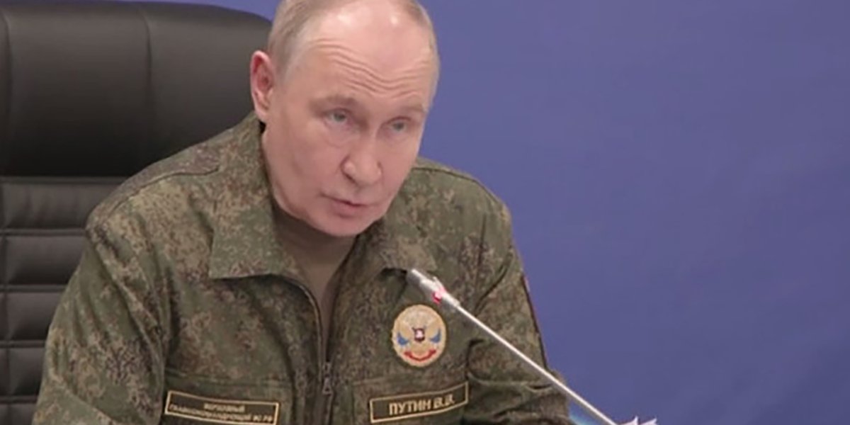 Путин собрал Совбез: президент заявил о новых мерах из-за угроз общественной безопасности Путин собрал Совбез: президент заявил о новых мерах из-за угроз общественной безопасности