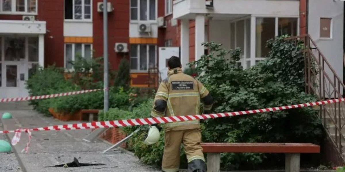 Атака БПЛА на Ростов-на-Дону: пятилетний мальчик и его мама в больнице, введён режим ЧС &mdash; что известно сейчас