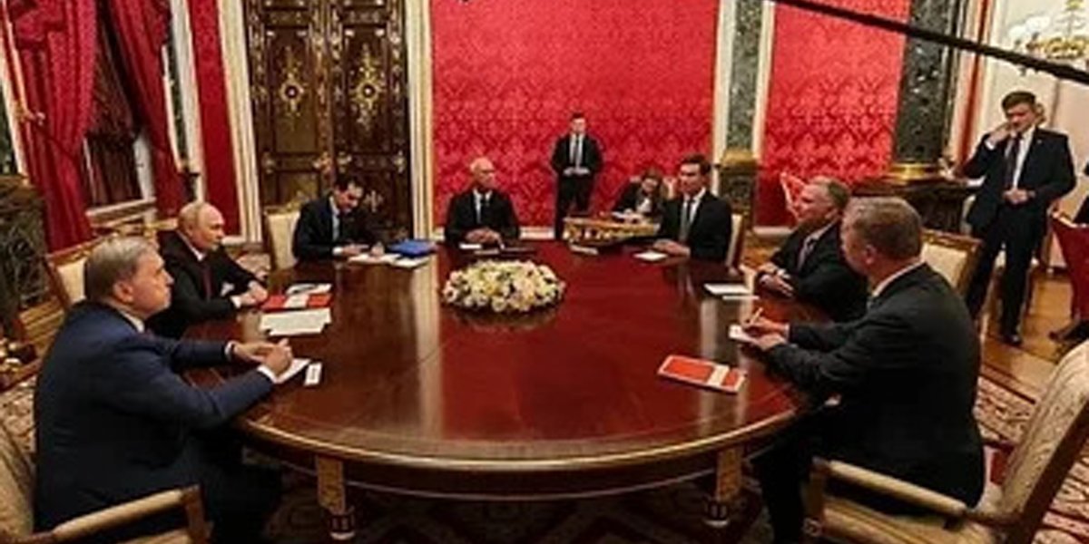«Красная папка» и разговор о мире: раскрыты детали трехчасовых переговоров Путина с Уиткоффом и Кушнером в Кремле «Красная папка» и разговор о мире: раскрыты детали трехчасовых переговоров Путина с Уиткоффом и Кушнером в Кремле