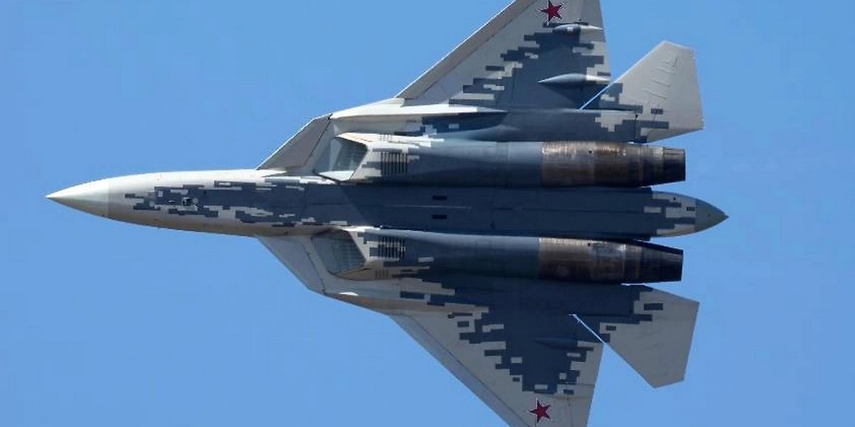 «Настоящее безумие»: Су-57 удивил на авиасалоне в Египте, показав отсеки с вооружением (ВИДЕО) «Настоящее безумие»: Су-57 удивил на авиасалоне в Египте, показав отсеки с вооружением (ВИДЕО)