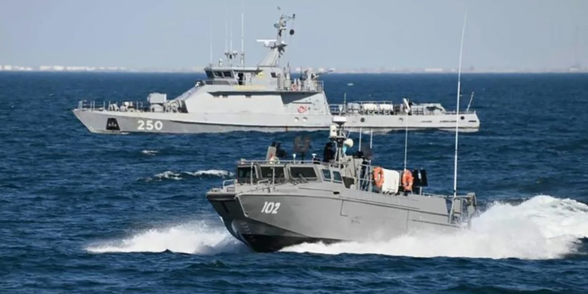 В Казахстане 19 военных унесло в море во время учений В Казахстане 19 военных унесло в море во время учений