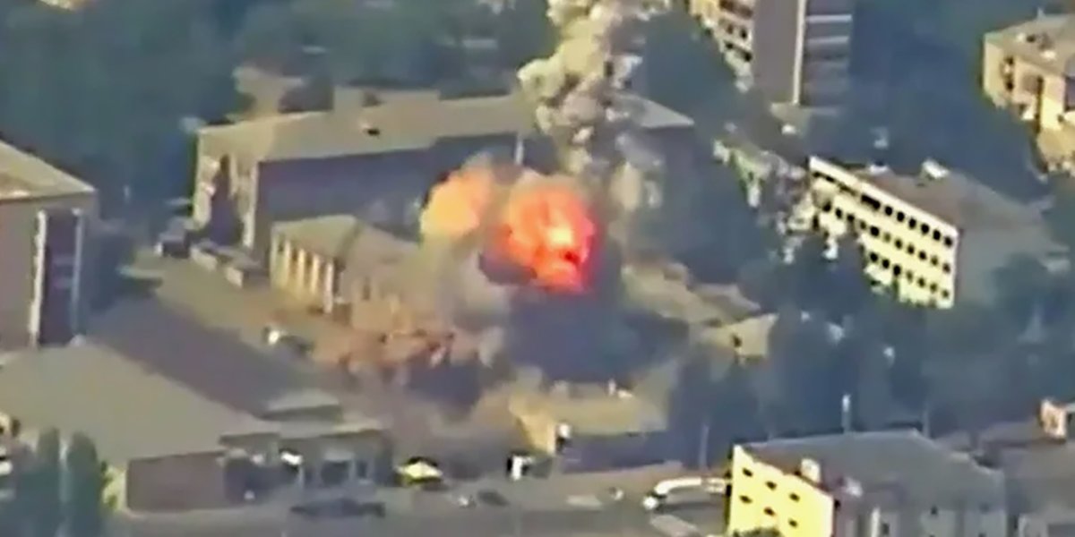 700 «Гераней» ударили по логистике ВСУ: сводка СВО от Юрия Подоляки 14.09.2026 700 «Гераней» ударили по логистике ВСУ: сводка СВО от Юрия Подоляки 14.09.2026