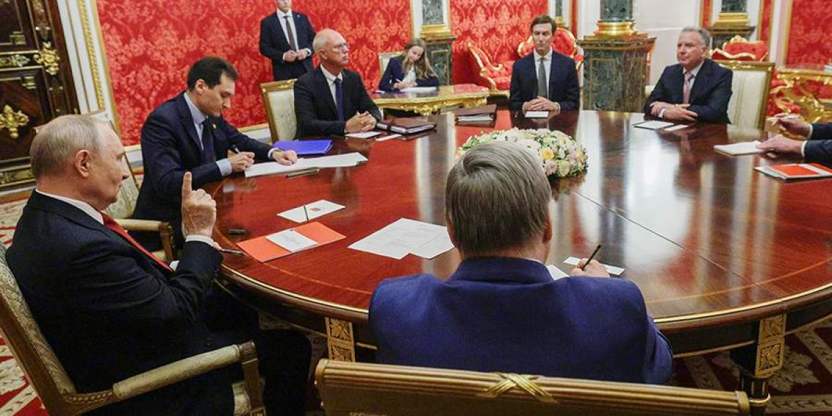 Переговоры Путина с Уиткоффом и Кушнером: шансы на мир оценили в 35% — когда закончится СВО Переговоры Путина с Уиткоффом и Кушнером: шансы на мир оценили в 35% — когда закончится СВО