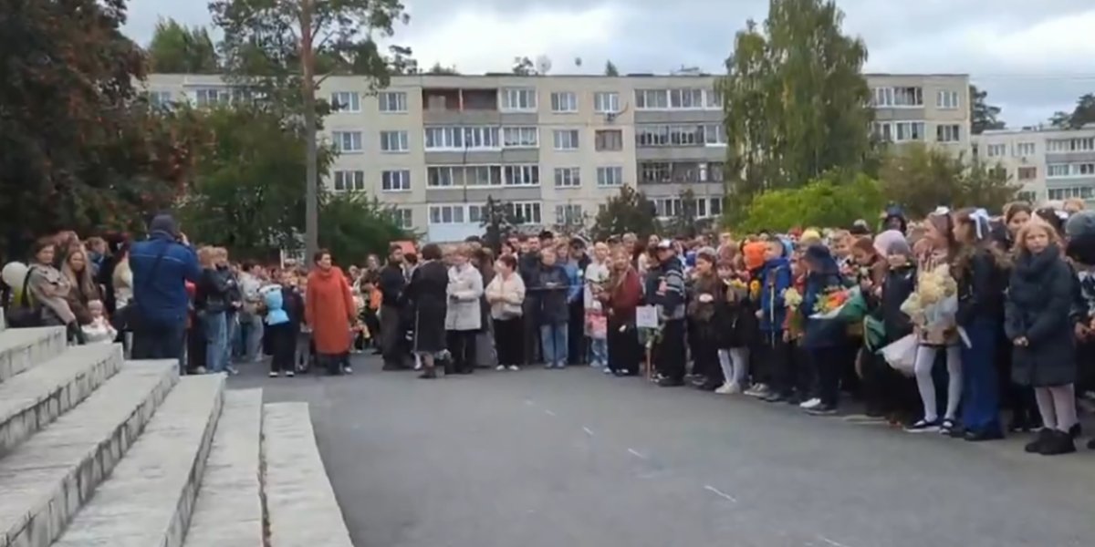 Ученица напала в школе Красноярского края: пострадали 5 детей и 2 взрослых Ученица напала в школе Красноярского края: пострадали 5 детей и 2 взрослых