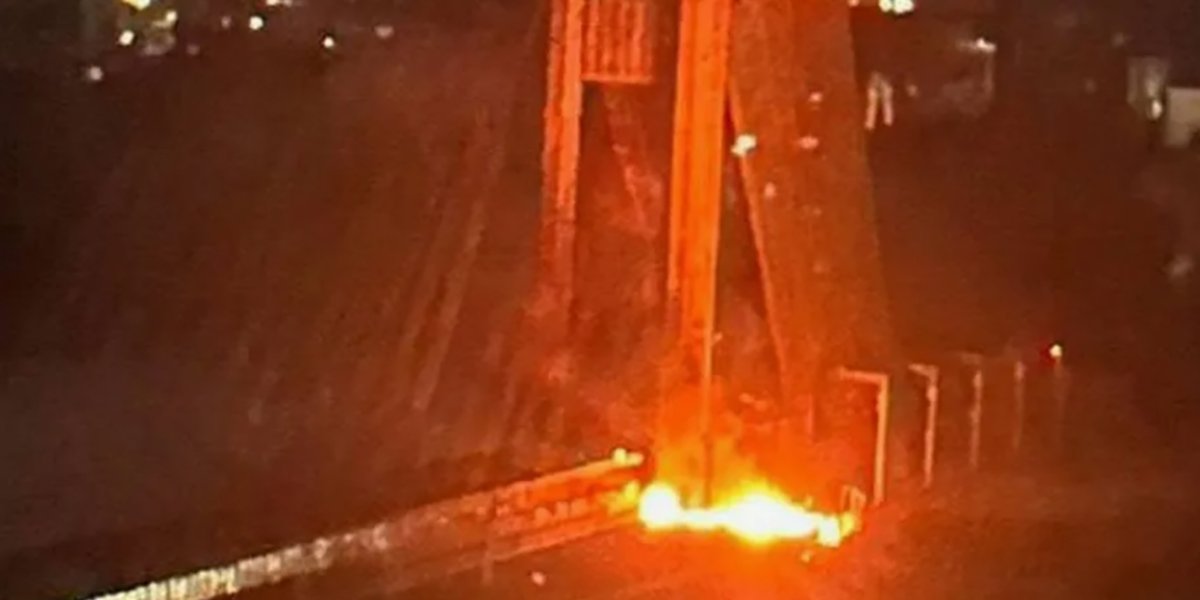В Киеве после ударов ВС РФ парализованы три моста — сводка СВО от Юрия Подоляки 02.10.2026 (ВИДЕО) В Киеве после ударов ВС РФ парализованы три моста — сводка СВО от Юрия Подоляки 02.10.2026 (ВИДЕО)