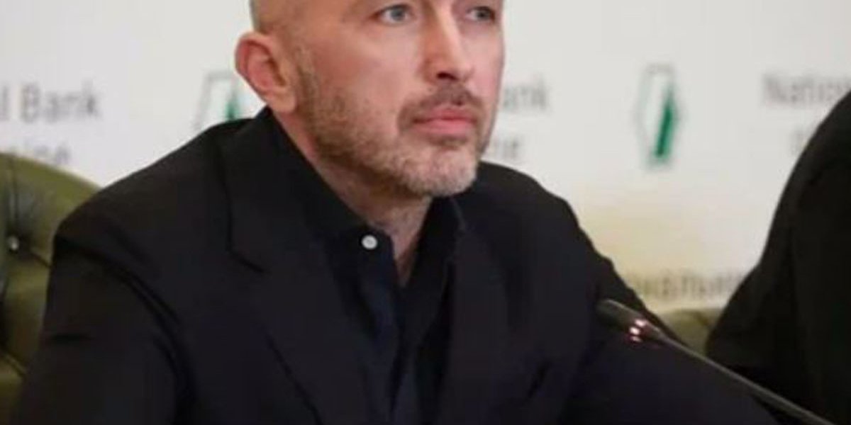 На Украине проходят обыски у главы Нацбанка Пышного На Украине проходят обыски у главы Нацбанка Пышного