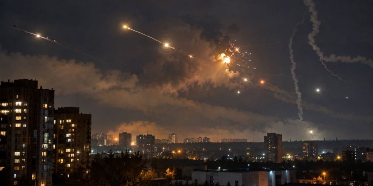 Взрывы в Подмосковье сегодня 11.10.2026: атака 403 БПЛА на Москву, работа ПВО в Богородском округе — что известно Взрывы в Подмосковье сегодня 11.10.2026: атака 403 БПЛА на Москву, работа ПВО в Богородском округе — что известно