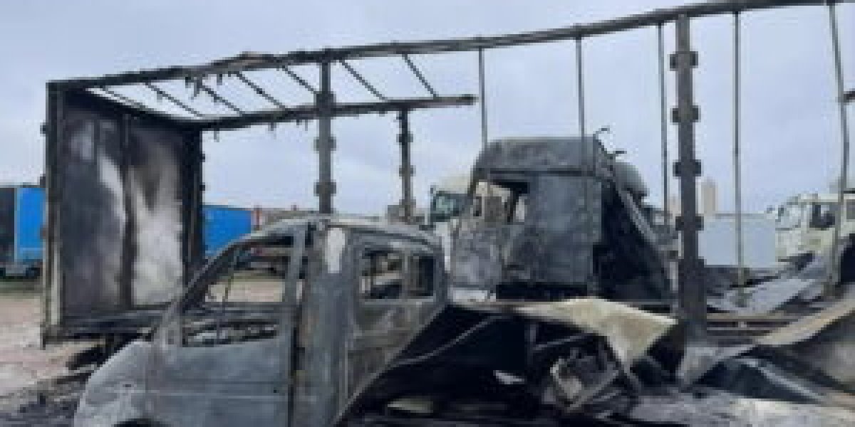 Взрывы в Подмосковье после атаки БПЛА: есть погибшие и раненые, повреждены 19 машин, под завалами могут быть люди (ФОТО) Взрывы в Подмосковье после атаки БПЛА: есть погибшие и раненые, повреждены 19 машин, под завалами могут быть люди (ФОТО)
