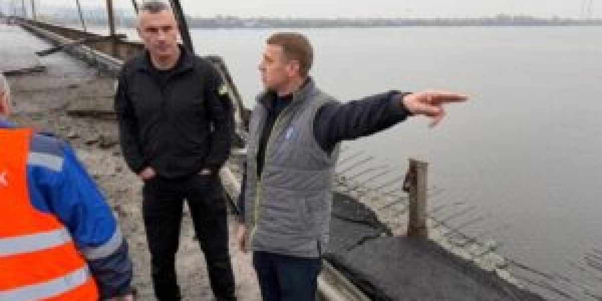 Сквозные пробоины на Южном мосту Киева: появились фото после удара ВС РФ — сводка СВО от Юрия Подоляки 29.10.2026 (ФОТО) Сквозные пробоины на Южном мосту Киева: появились фото после удара ВС РФ — сводка СВО от Юрия Подоляки 29.10.2026 (ФОТО)