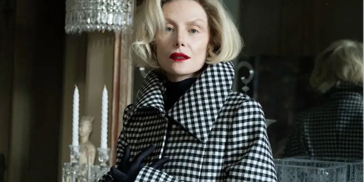 Рената Литвинова в Париже: новый образ 59-летней актрисы на показе Jean Paul Gaultier удивил поклонников — фото Рената Литвинова в Париже: новый образ 59-летней актрисы на показе Jean Paul Gaultier удивил поклонников — фото