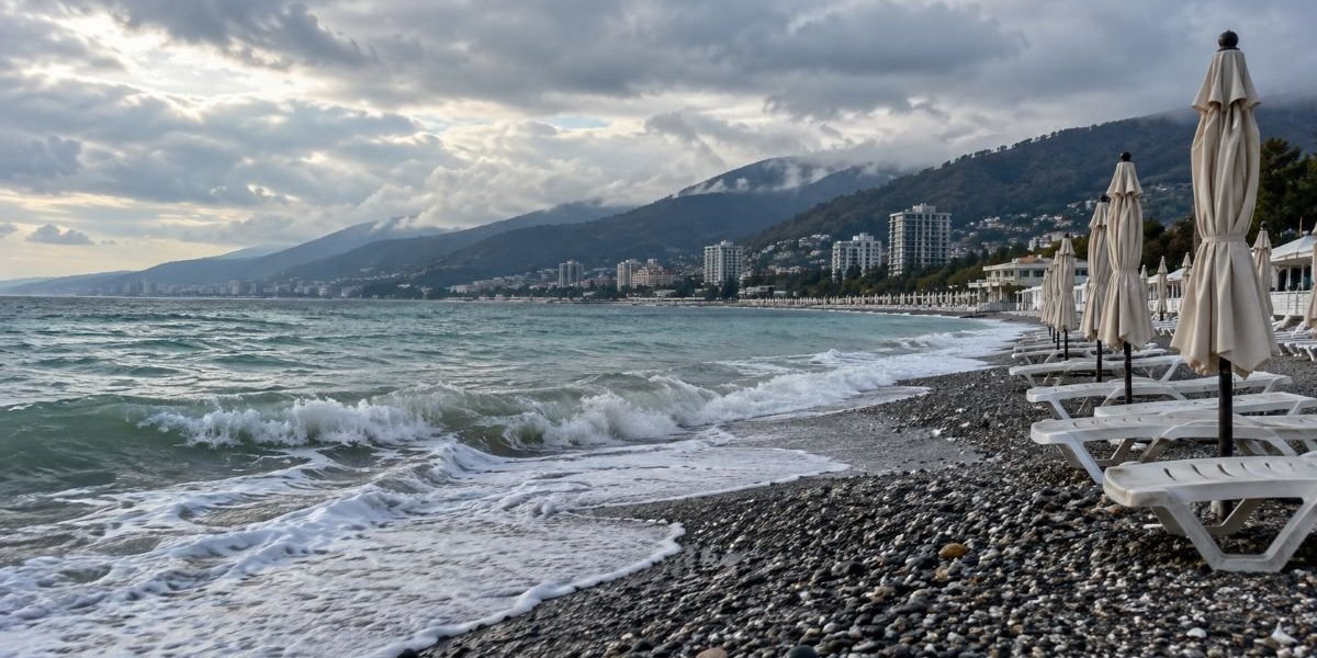 Пляжный сезон на юге России закрыт: температура воды в Сочи, Анапе, Геленджике и Крыму сегодня &mdash; прогноз Гидрометцентра на октябрь