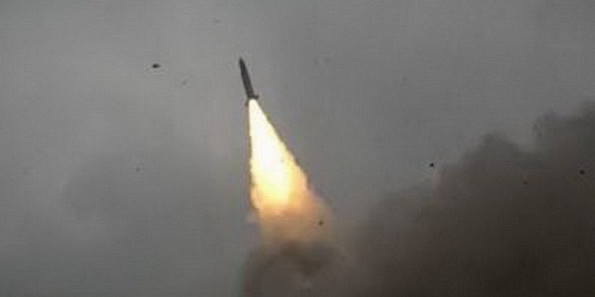 Зеленский показал запуск первой баллистической ракеты FP-7 — WSJ раскрыло, куда она ударила (ВИДЕО) Зеленский показал запуск первой баллистической ракеты FP-7 — WSJ раскрыло, куда она ударила (ВИДЕО)