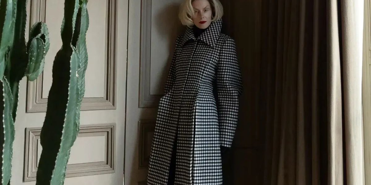 Рената Литвинова в Париже: новый образ 59-летней актрисы на показе Jean Paul Gaultier удивил поклонников — фото Рената Литвинова в Париже: новый образ 59-летней актрисы на показе Jean Paul Gaultier удивил поклонников — фото